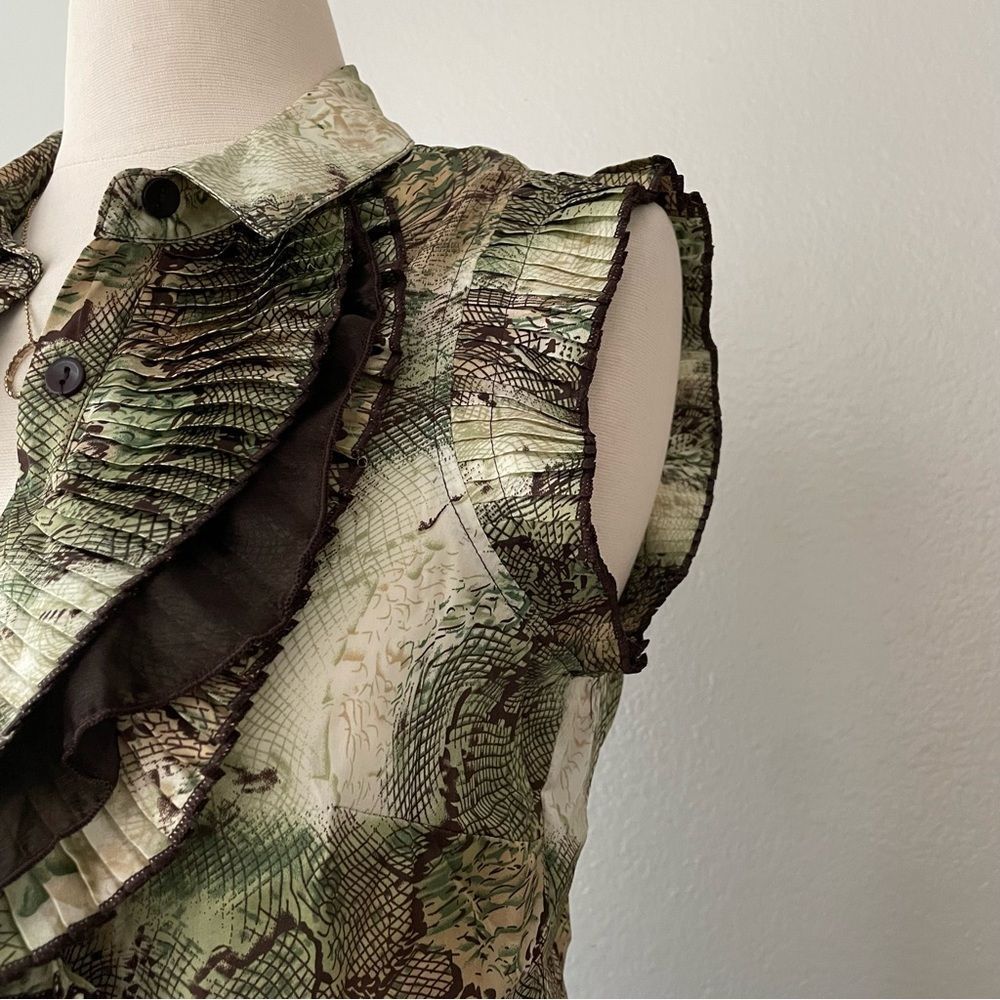 Multicolor Ruffled Button Front Top - Picture 5 of 5